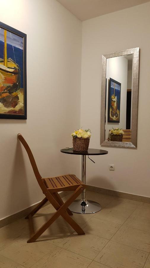 Apartment Lavanda Garden Rab Town Kültér fotó