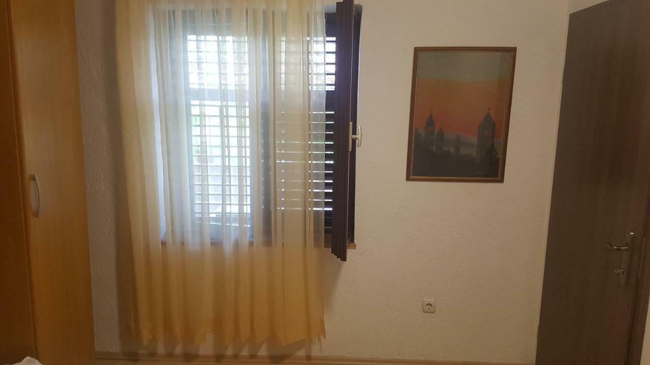 Apartment Lavanda Garden Rab Town Kültér fotó