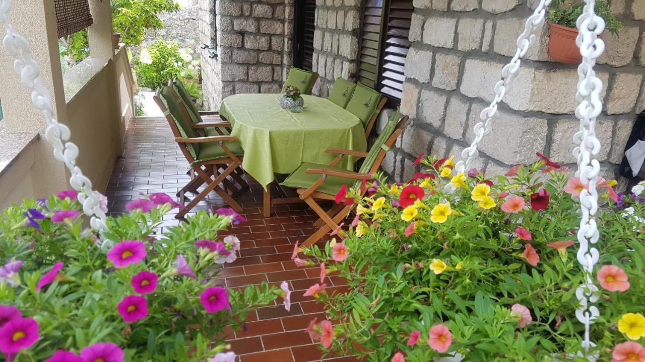 Apartment Lavanda Garden Rab Town Kültér fotó