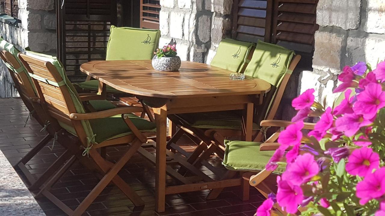 Apartment Lavanda Garden Rab Town Kültér fotó